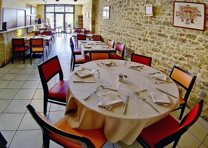 Logis Relais Du 2* Villegusien-le-Lac