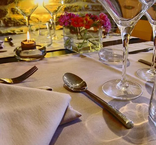 호텔 Logis Relais Du Villegusien-le-Lac